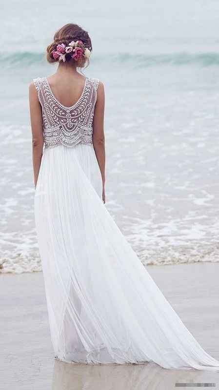 Vestido detalhado 