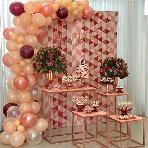 Decoração Rosê e Vermelho 