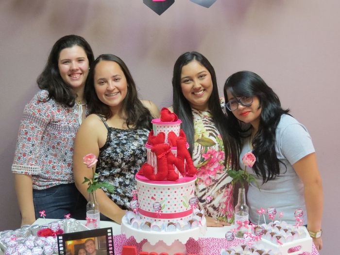 Minhas amigas, da esquerda para a direita, Beatriz, Débora (minha prima), eu e a Yasmin.