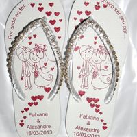 Chinelos personalizados para casamento.