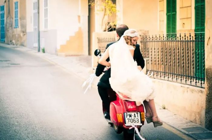 Você chegaria de moto no seu casamento? 🛵 1