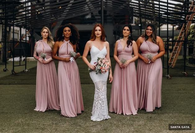 Você já pensou nas suas madrinhas em rosa seco? 💗 4