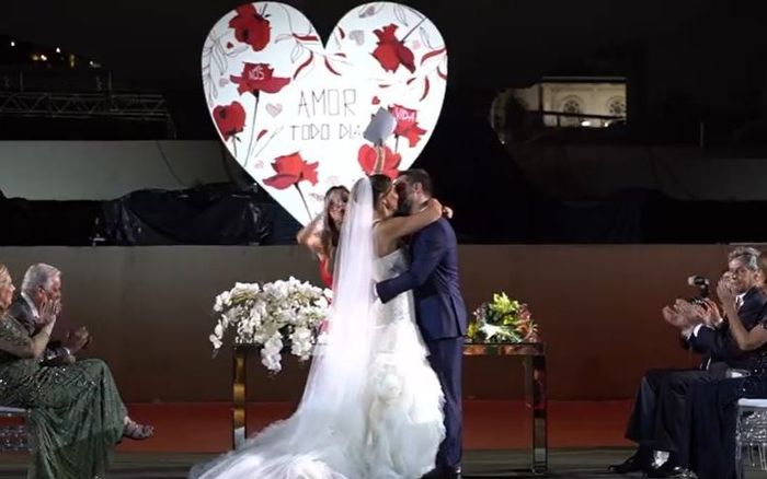 O casamento de Carol Sampaio na Sapucaí - Alguns fornecedores estão em Casamentos.com.br! 4