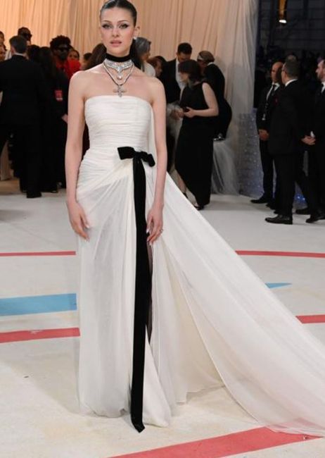 TODO mundo de BRANCO no tapete vermelho do MET GALA 2023 7