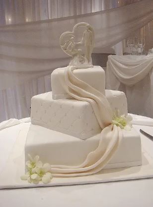 O que acham de um bolo de casamento...QUADRADO? 4