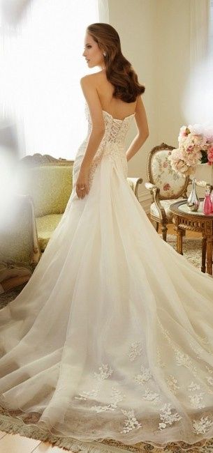 Coleção de vestidos de noiva - Sophia Tolli 2015