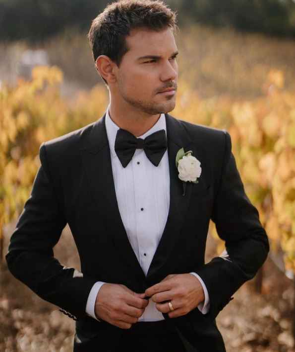 O nosso lobo favorito se casou! Venha ver o Dia C do ator Taylor Lautner - 3