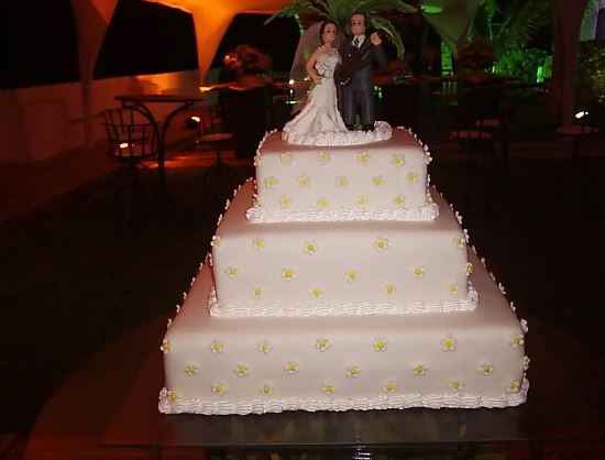 O que acham de um bolo de casamento...QUADRADO? - 3