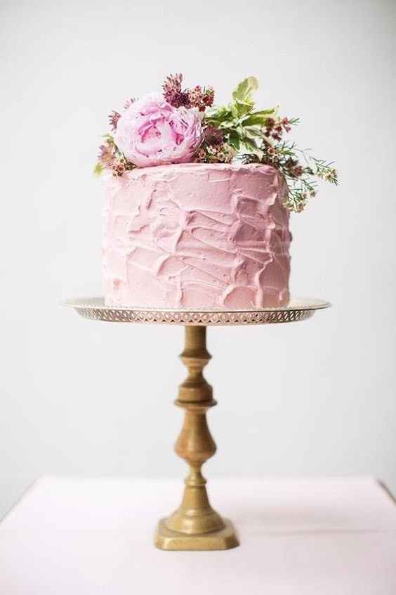 2) 3 bolos de casamento vintage. Qual você comeria? 