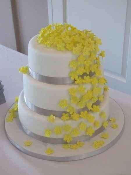 Bolo de casamento com flores: Sim ou não?
