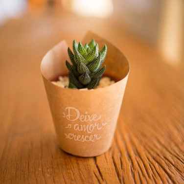 Espalhando mensagens fofas na festa de casamento - DIY