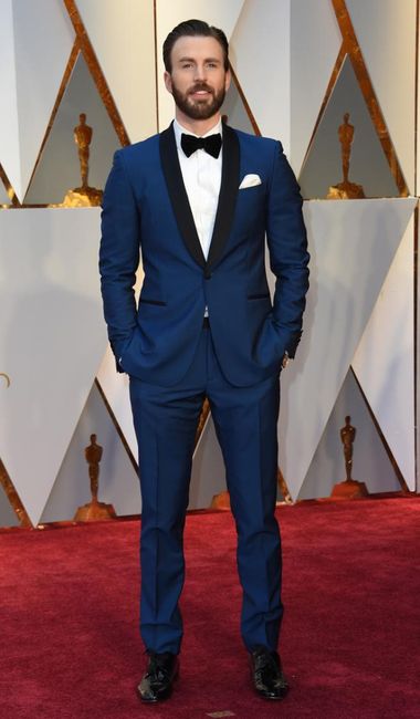 2) Chris Evans de Salvatore Ferragamo