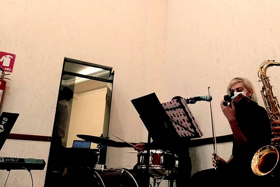 Nosso sax por outro angulo