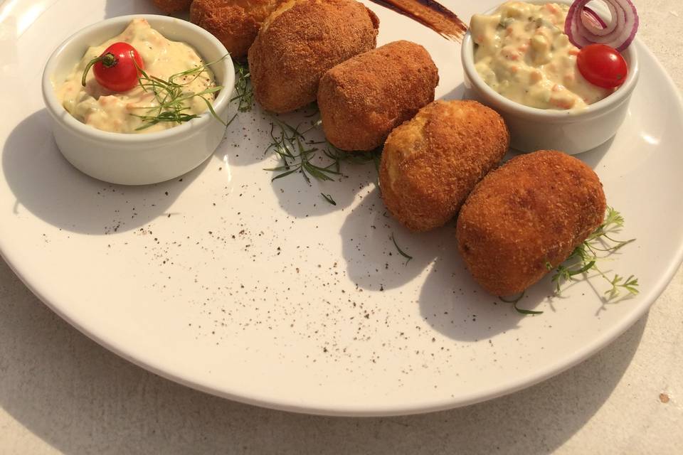 Espetos de parmegiana