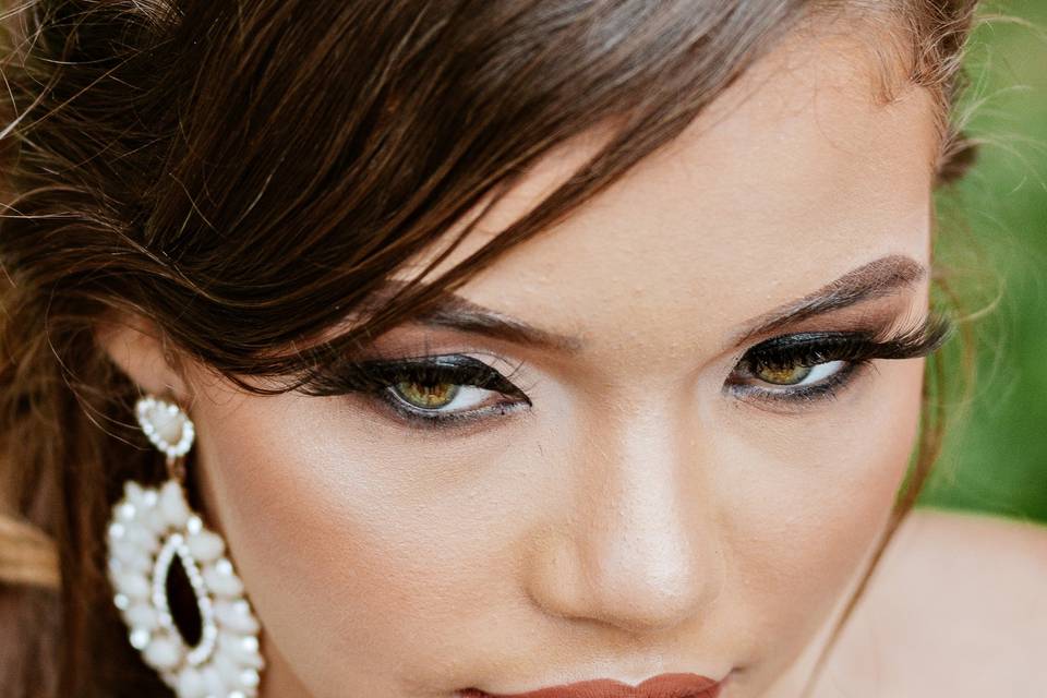 Suellen Flores Makeup