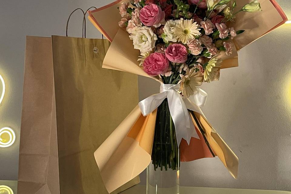 Buque de flores presenteavel