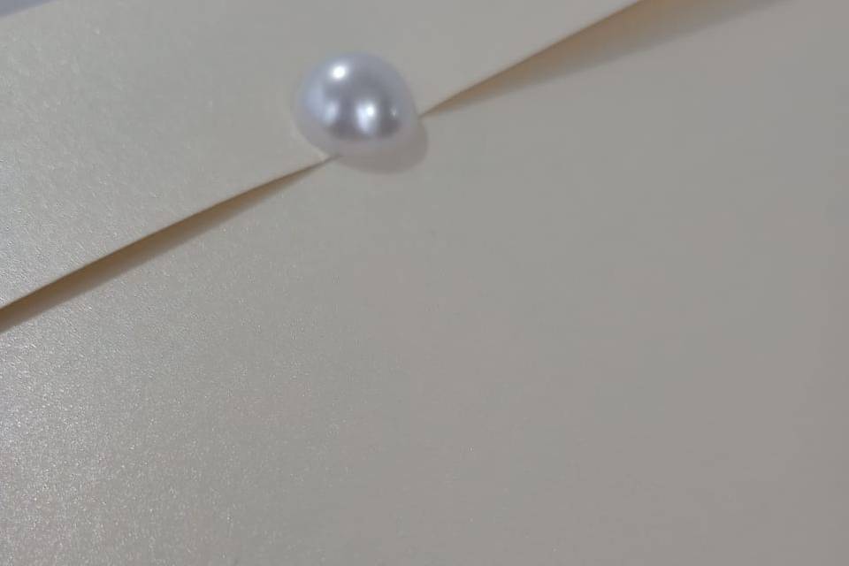 Detalhes envelope marfim