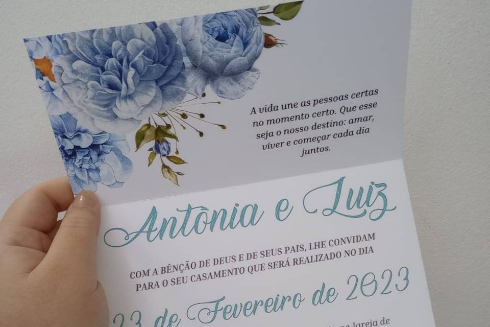 Convite dobrável flores azul