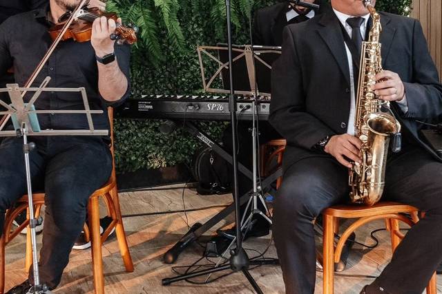 Trio/sax, violino, teclado