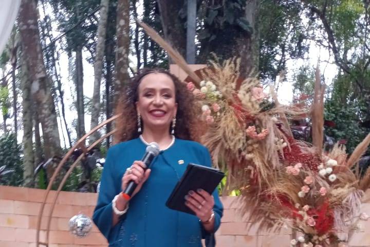 Celebrante de casamento