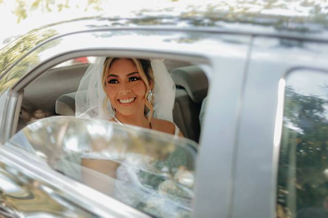 Noiva no carro