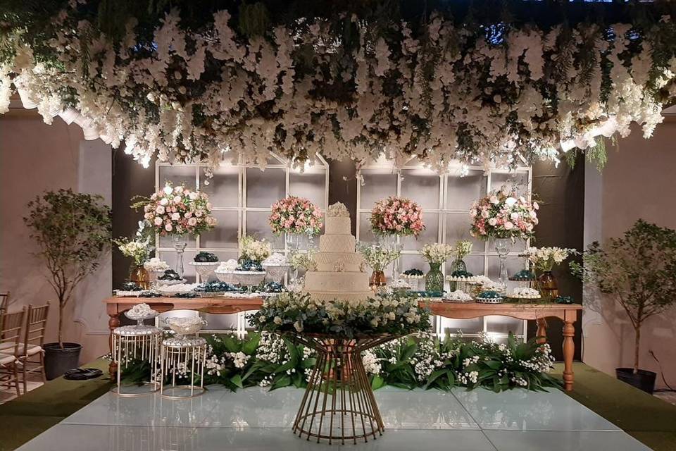 Lounge Buffet