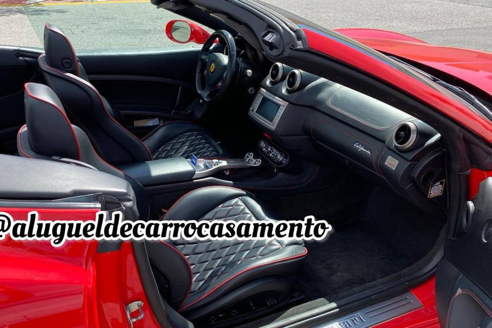 Ferrari Conversível