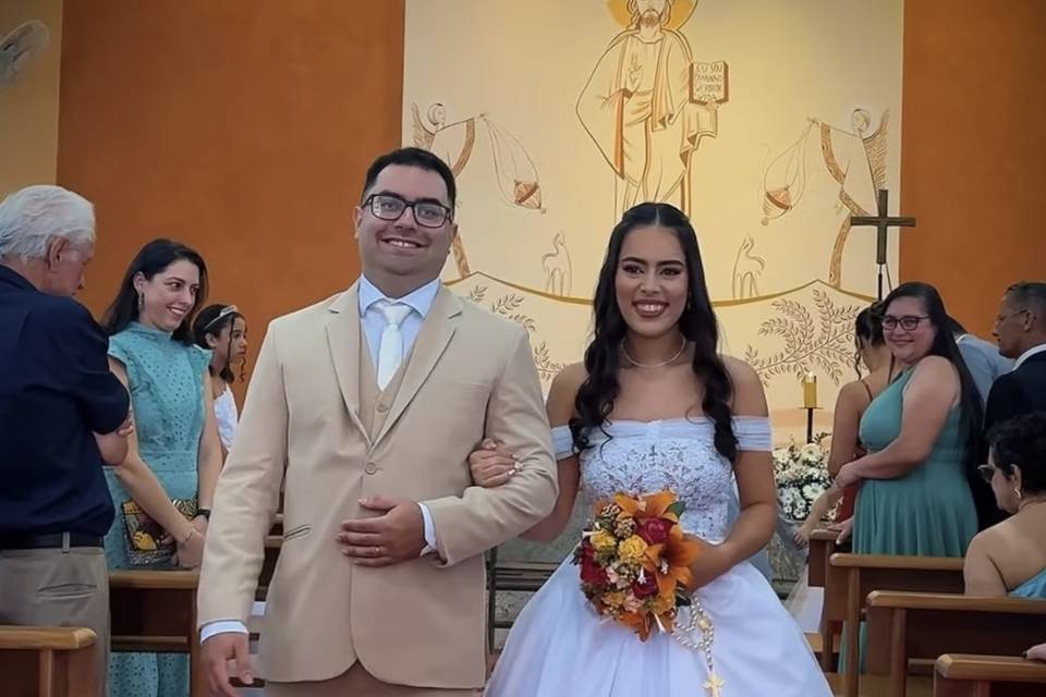 Saída dos noivos