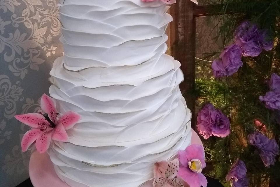 Ruffles cake