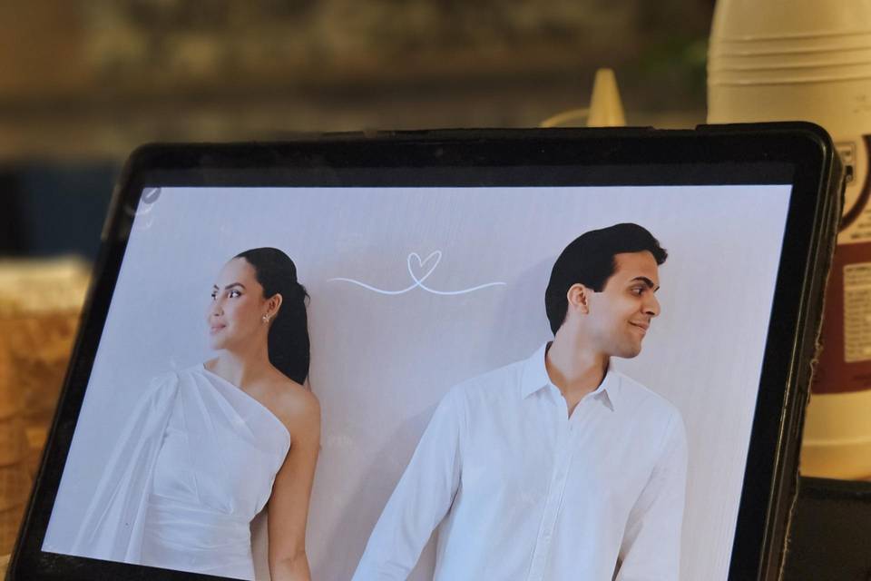 Tablet com imagens e vídeos