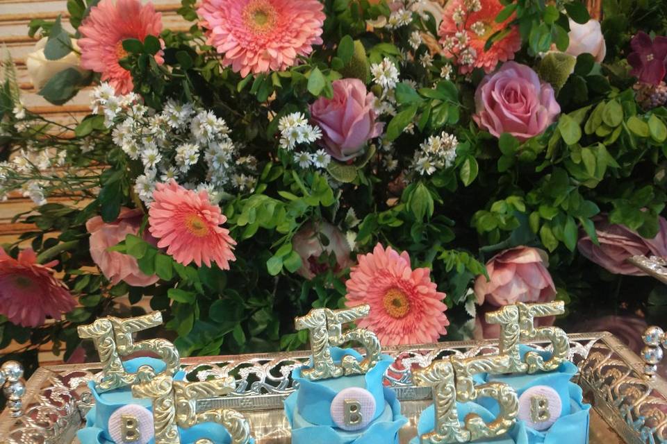 Doces personalizados 15anos