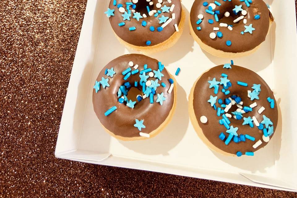 Caixinha de Mini Cake Donuts