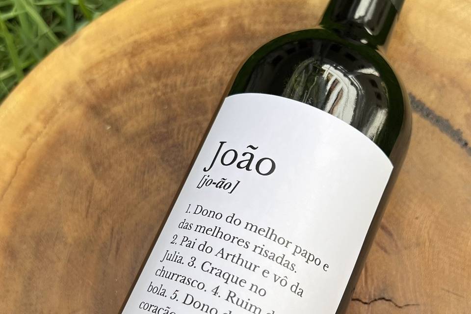 Vinho com texto personalizado