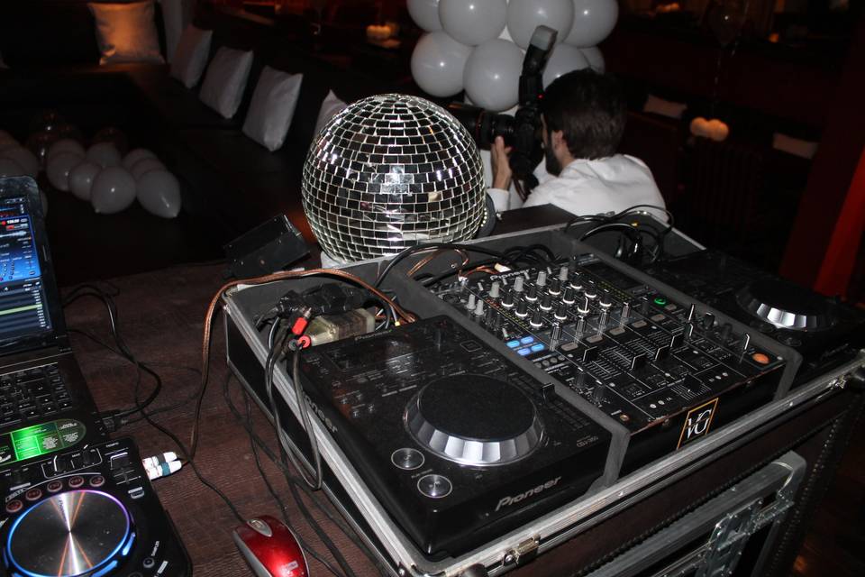 DJ mix e controladoras