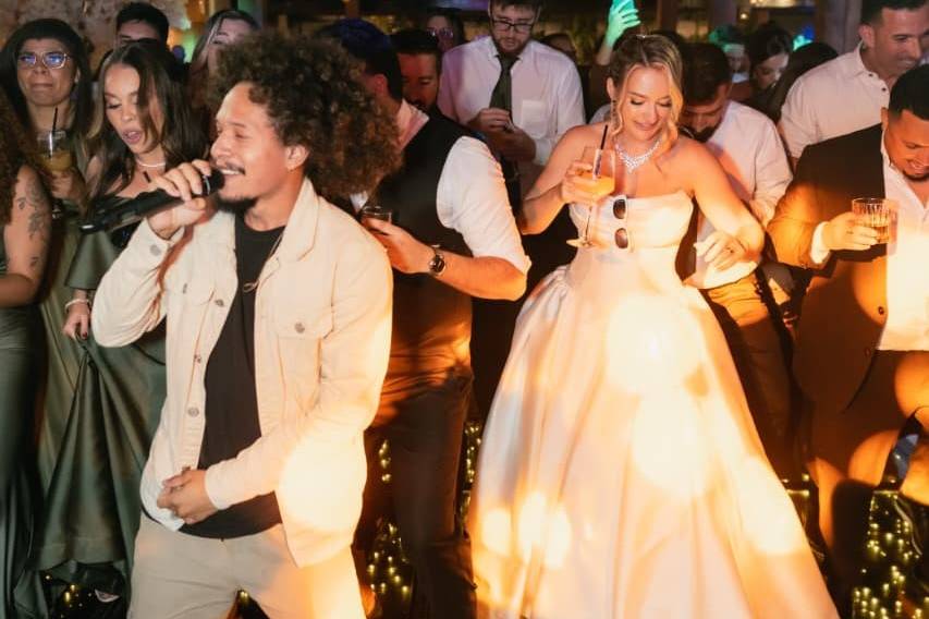 Pagode ao vivo para casamento