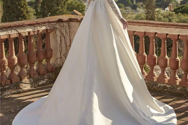 Nicole Milano by Pronovias