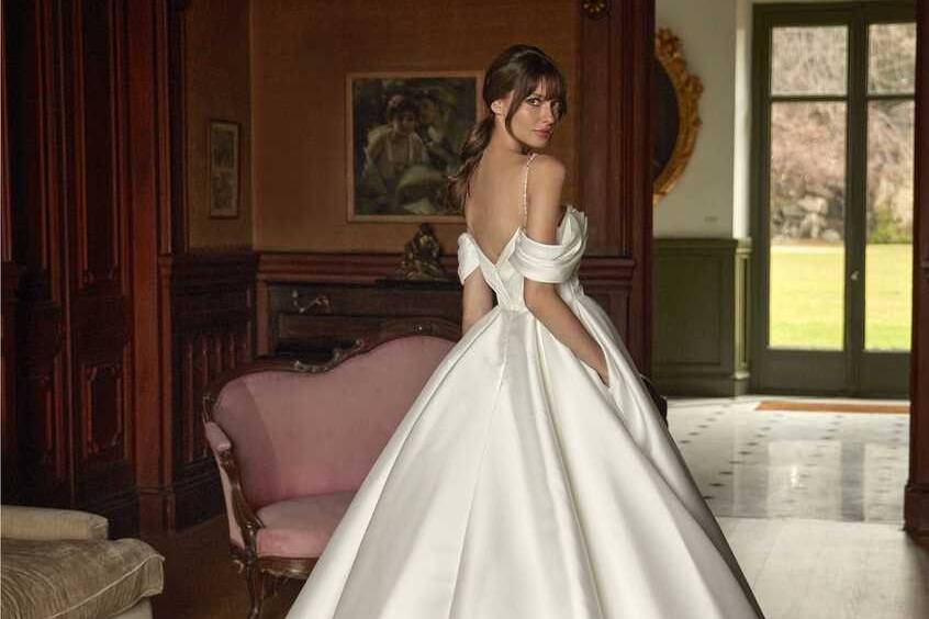 Nicole Milano by Pronovias