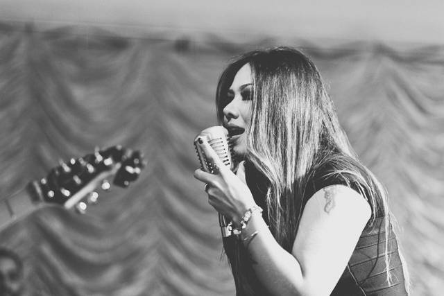 Nossa vocalista Sandra Honda