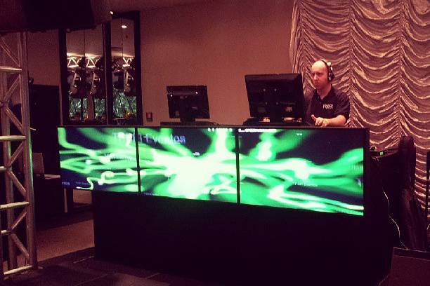 Video Wall na House com DJ