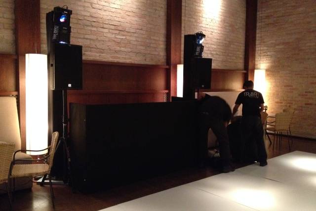 House DJ e Box com tecido