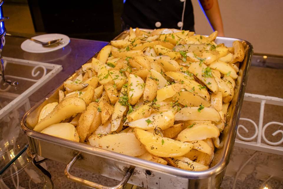 Batatas rústicas com ervas