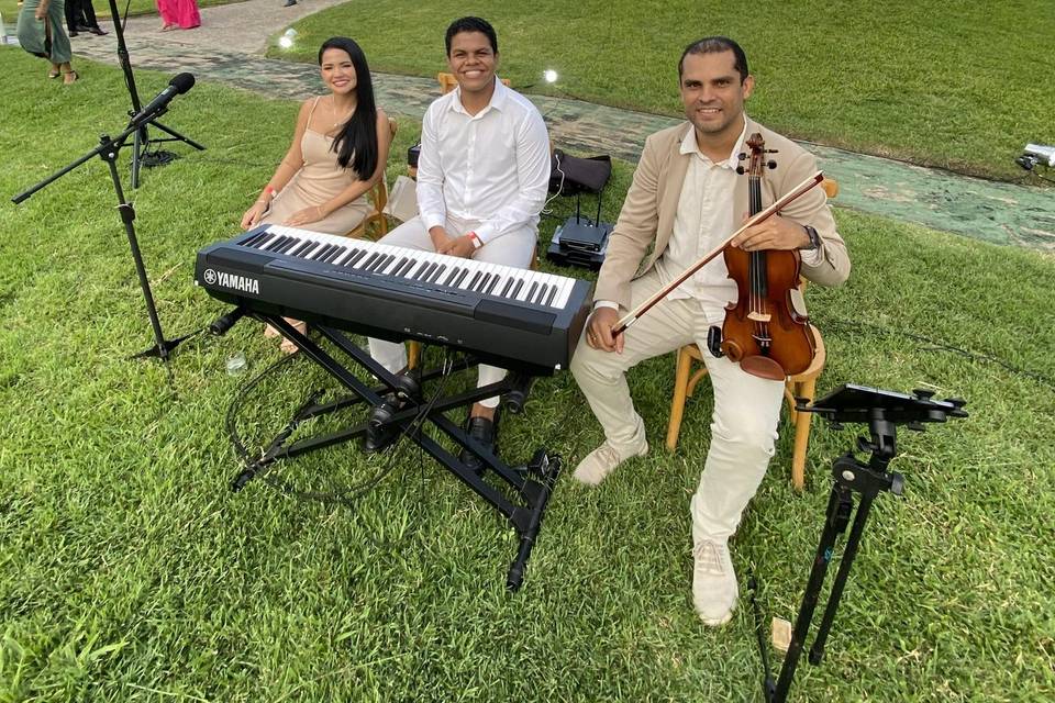 Trio - Voz, Piano e Violino