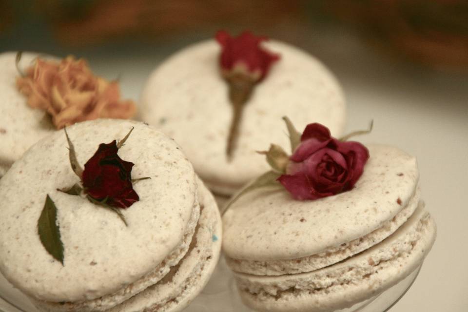 Macarons e flores