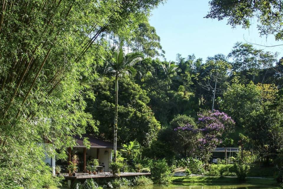 Lagoa e café costarosa