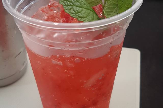 Caipirinha de morango
