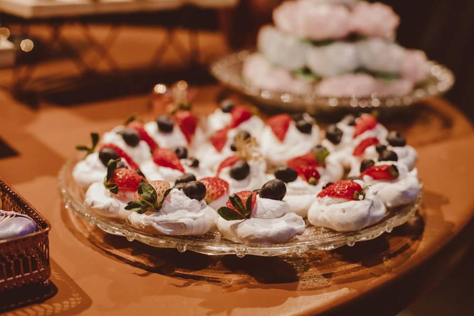 Pavlova de Frutas Vermelhas