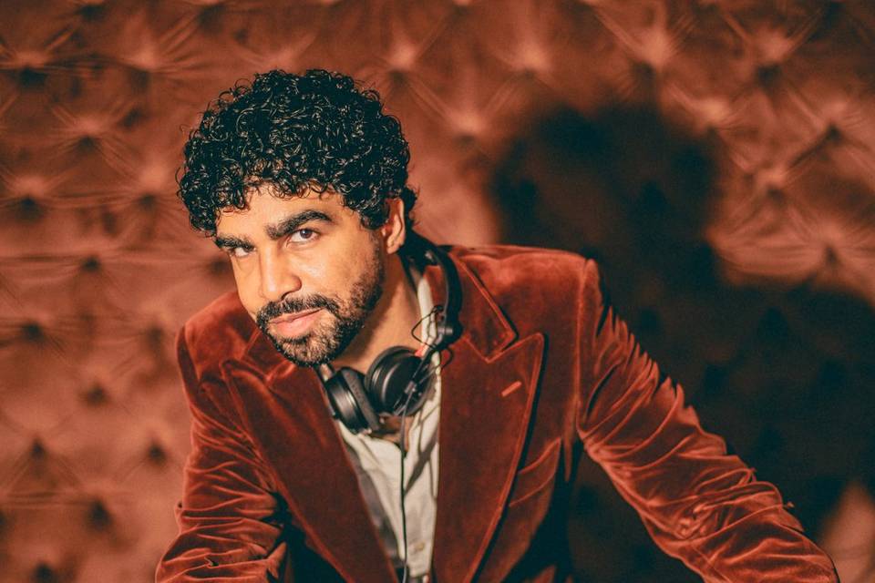 DJ Lipe Rosa Uma a Uma
