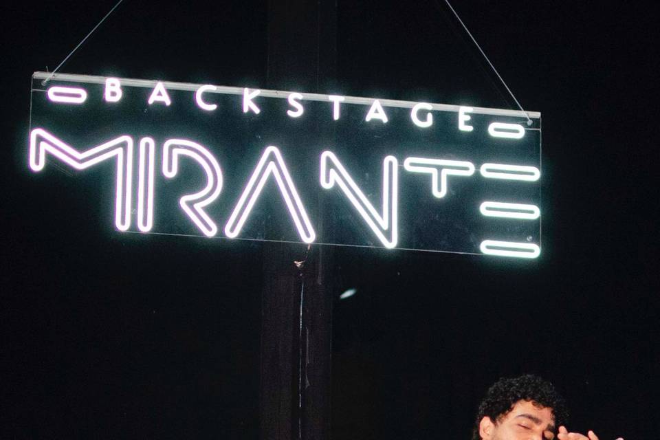 DJ Lipe Rosa Backstage Mirante