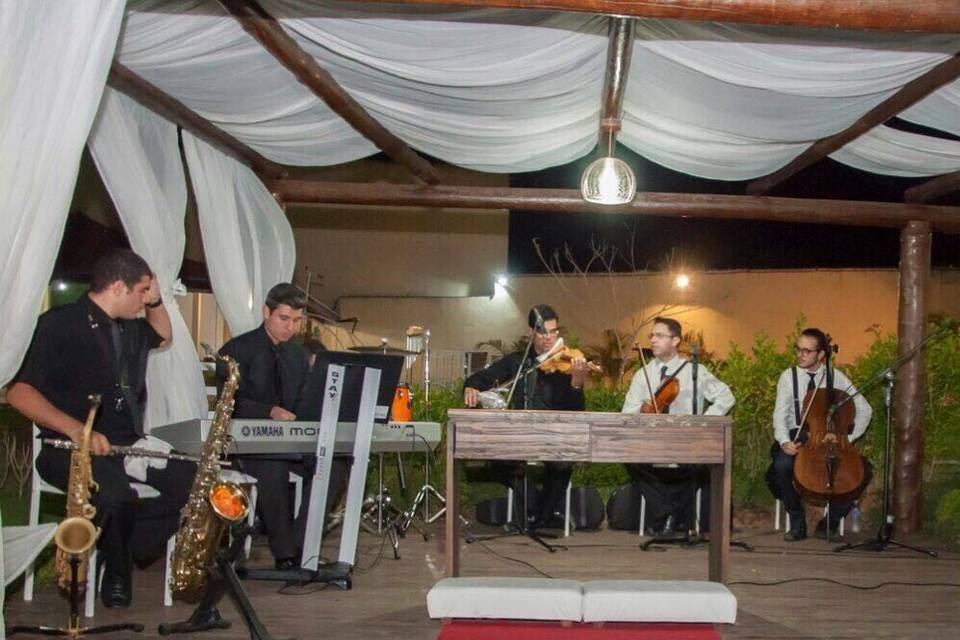 Piano & Voz Produções