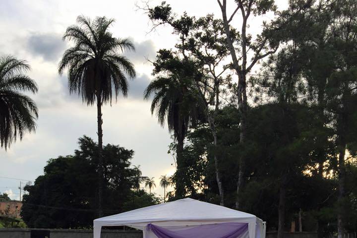 Altar no Campo